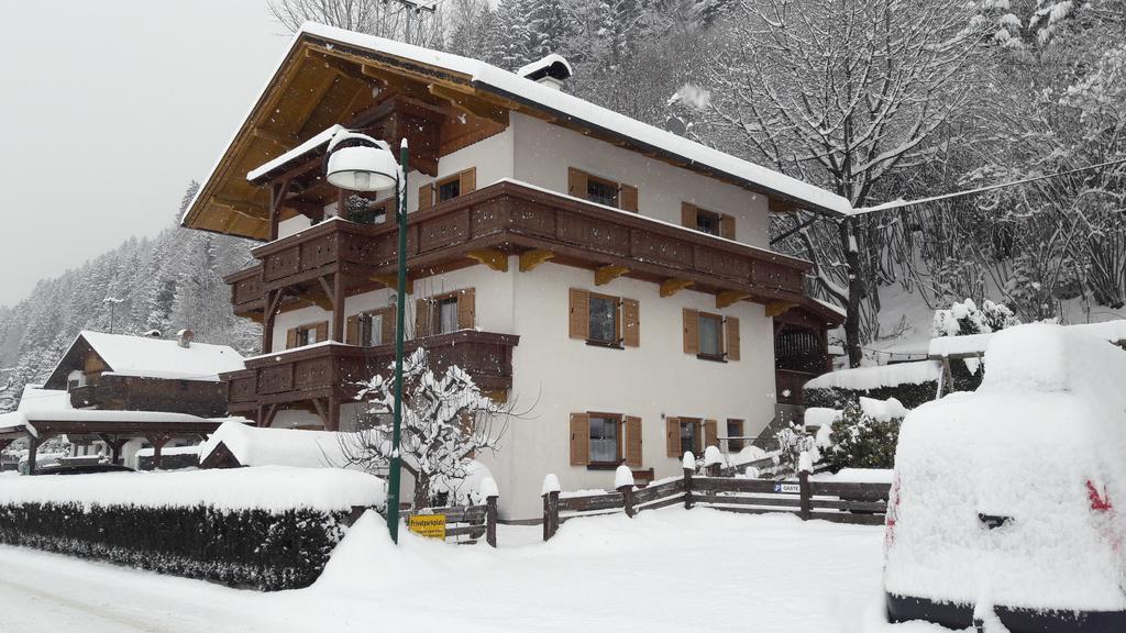 Fewo "Unterm Wald" Stumm Exterior foto